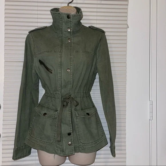 Forever 21 Light Weight Olive Jacket With Draw String Waist - Picture 4 of 10